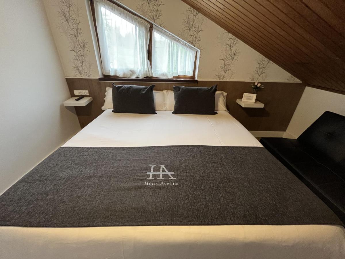 Hotel Avelina Onís Buitenkant foto